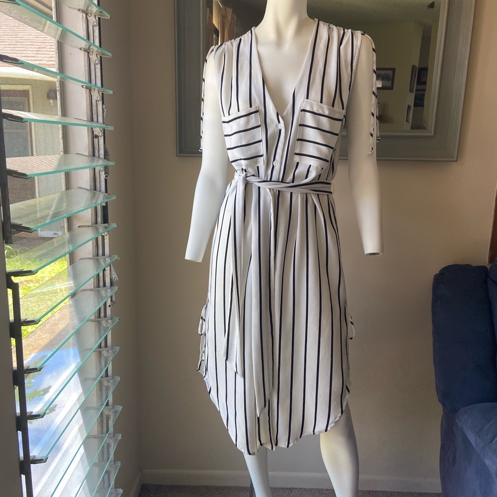 Stillwater dress stripes size large